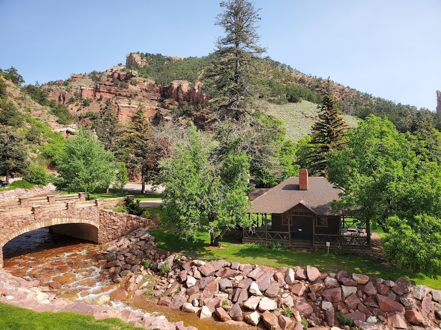 Glen Eyrie Castle