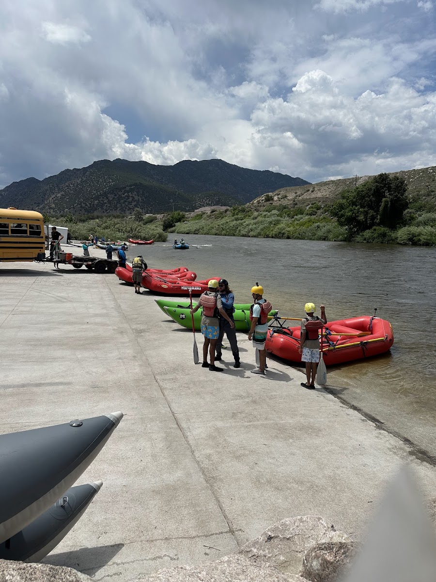 Performance Tours Rafting