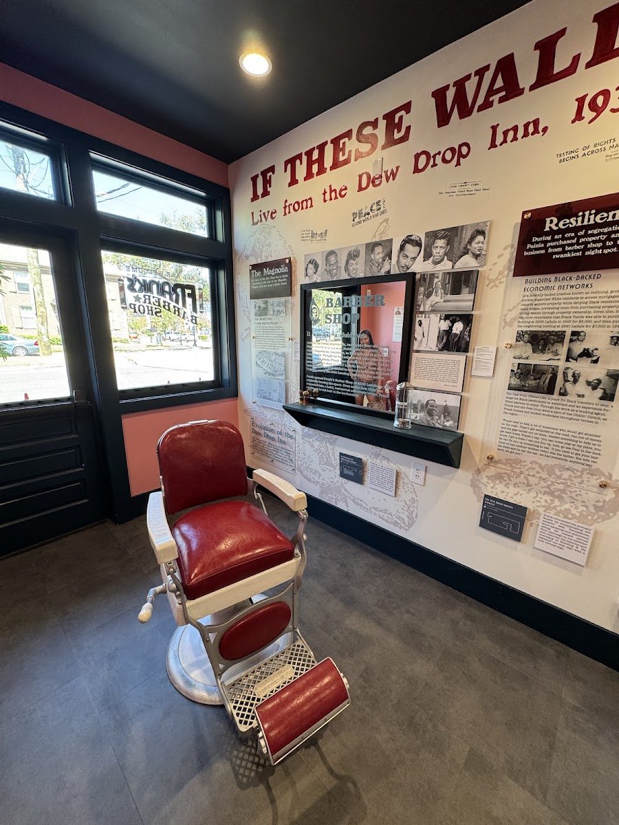 Dew Drop Inn Hotel & Lounge