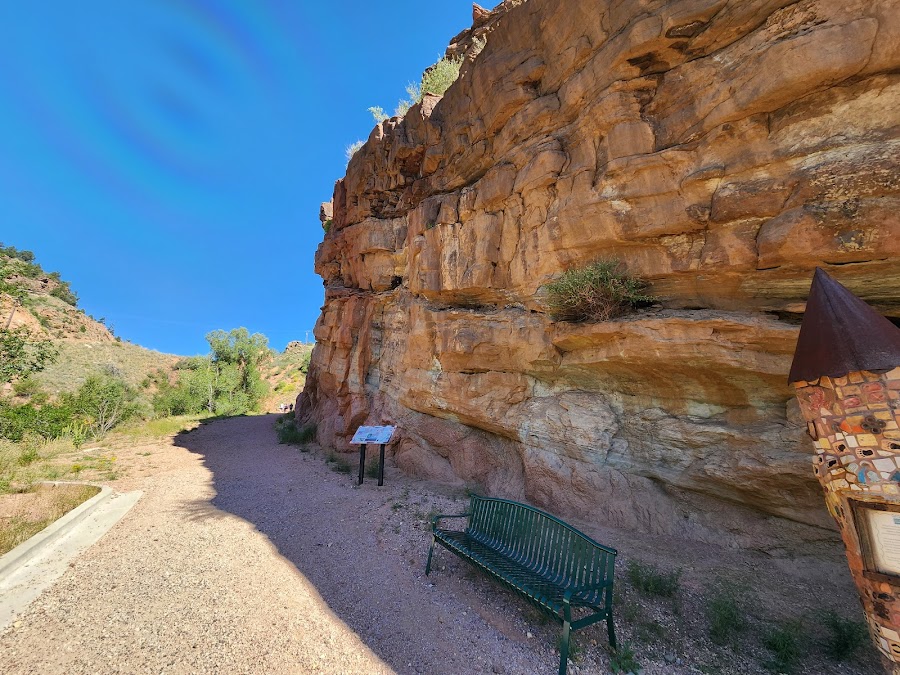 Rainbow Falls Historic Site