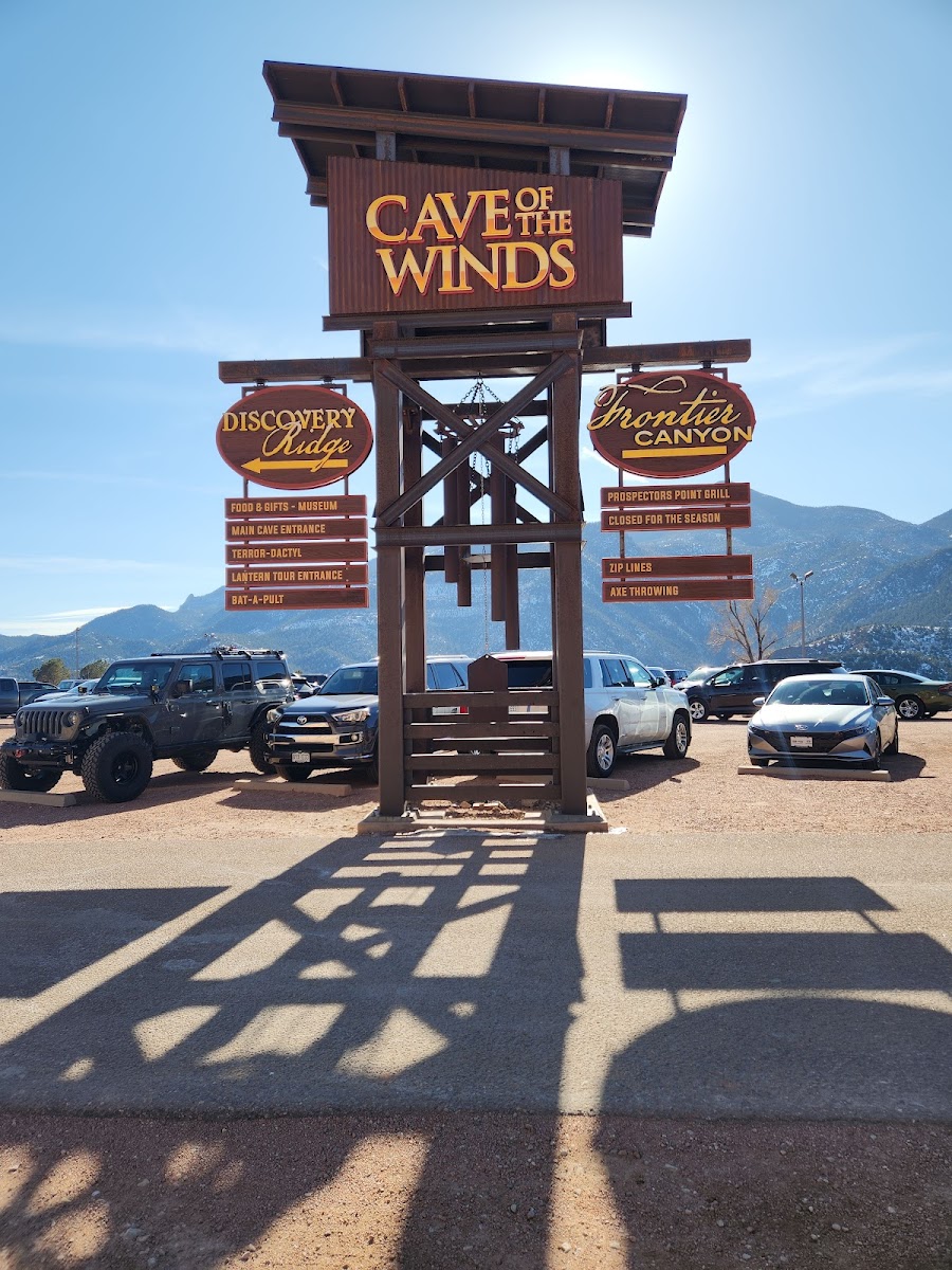 Cave of the Winds Mountain Park