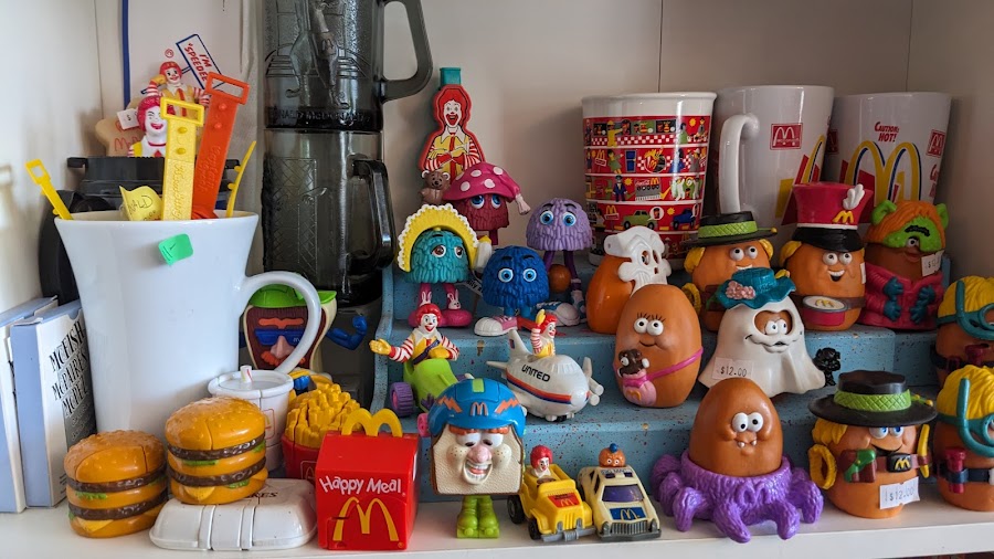 Fifty Two 80's A Totally Awesome Shop