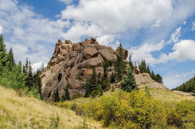 This Colorado Hike Winds Through a Bizarre and Beautiful Landscape of Sculpted Granite Spires