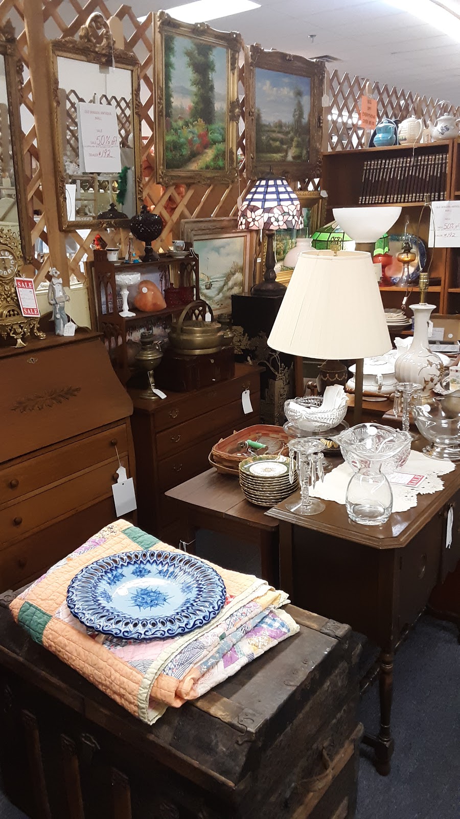 Old Wagon Antique Mall