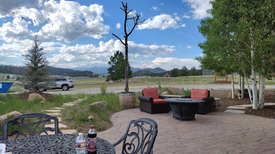 Mountain River Lodge