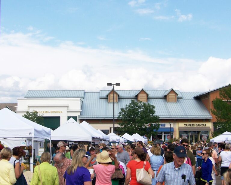 This Open-Air Colorado Market Is a Weekend Escape to a Parisian Flea Market